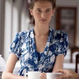Anthropologie One September Hillside Foxes Cowl Neck Leaf Top Blouse Vintage S